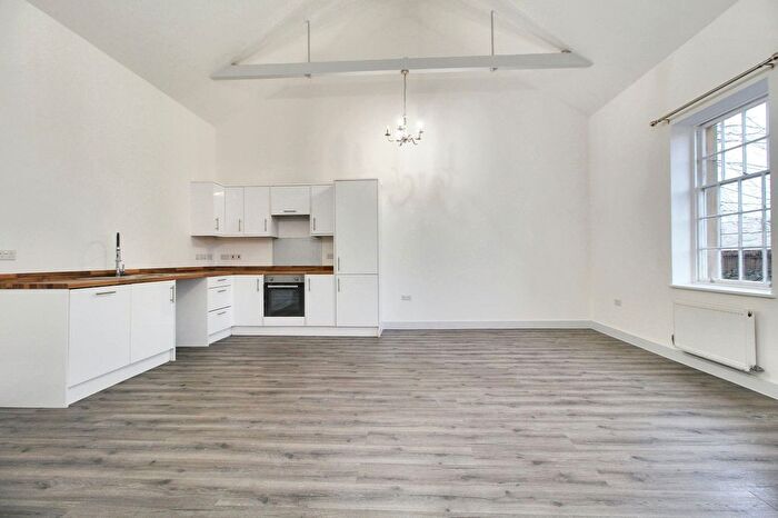 2 Bedroom Flat For Sale In Chart Road, Ashford, TN23