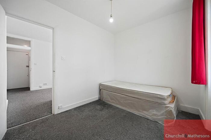 1 Bedroom Flat For Sale In Harlesden Gardens, London, NW10