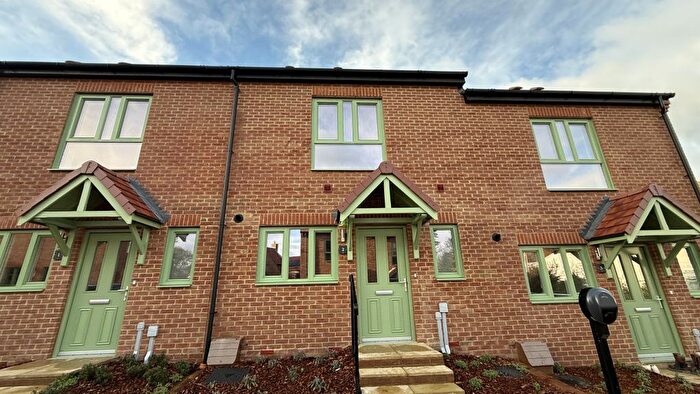 3 Bedroom Detached House For Sale In Holland Close, Midhurst, GU29