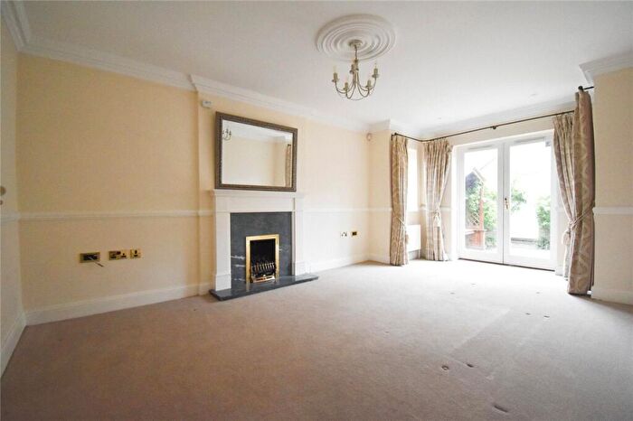 4 Bedroom Detached House For Sale In Fairsford Place, Cambridge, CB1