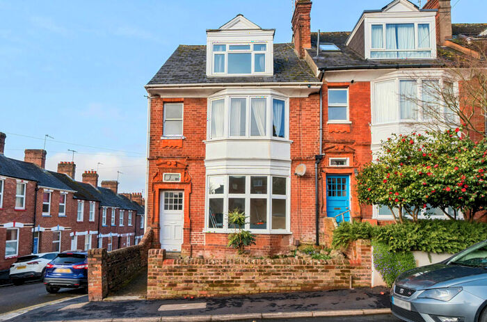 3 Bedroom Maisonette For Sale In Fairpark Road, Exeter, Devon, EX2