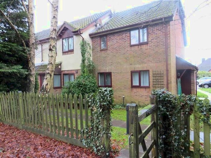 1 Bedroom Property To Rent In Black Swan Close, Pease Pottage, Crawley, RH11
