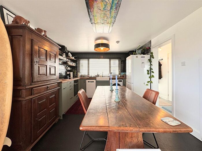 1 Bedroom Flat For Sale In High Atlantic, Watergate Road, Newquay, TR7