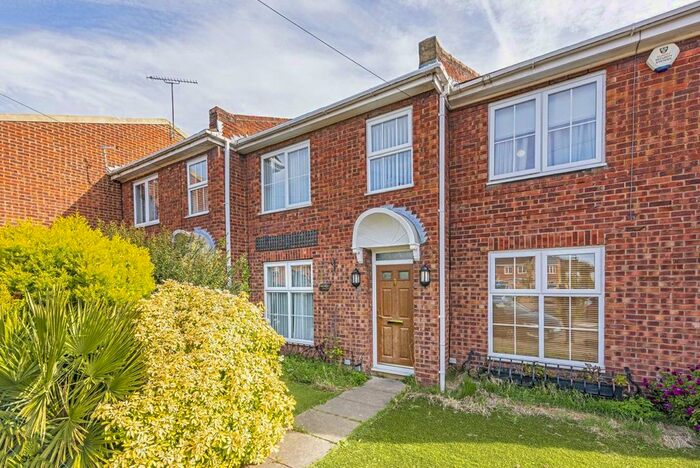 3 Bedroom Terraced House To Rent In Appleby Close, Twickenham, TW2