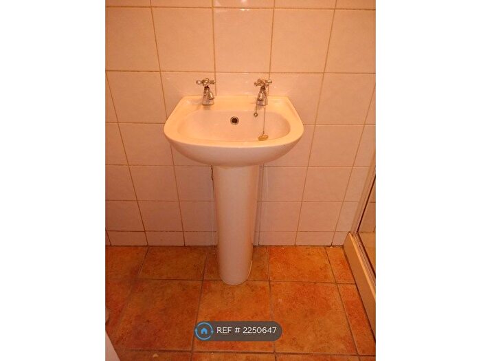 Studio To Rent In Kings Norton, Birmingham, B30