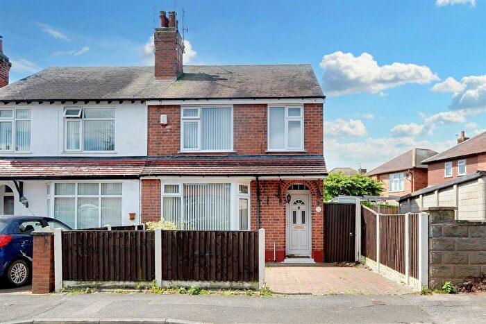2 Bedroom Semi-Detached House For Sale In Sefton Avenue, Stapleford, Nottingham, NG9