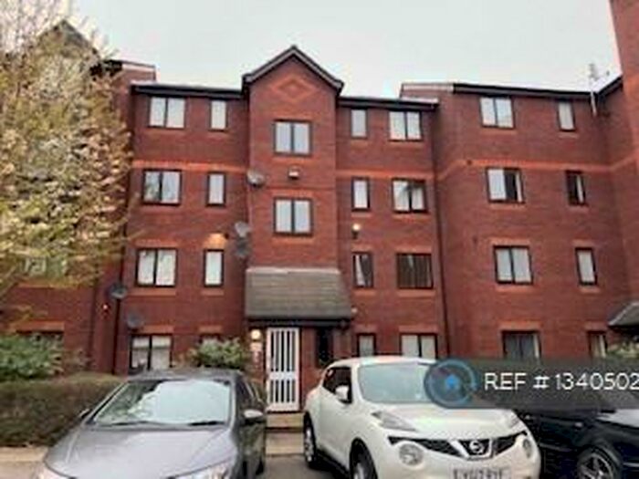 1 Bedroom Flat To Rent In Redding House, London, SE18