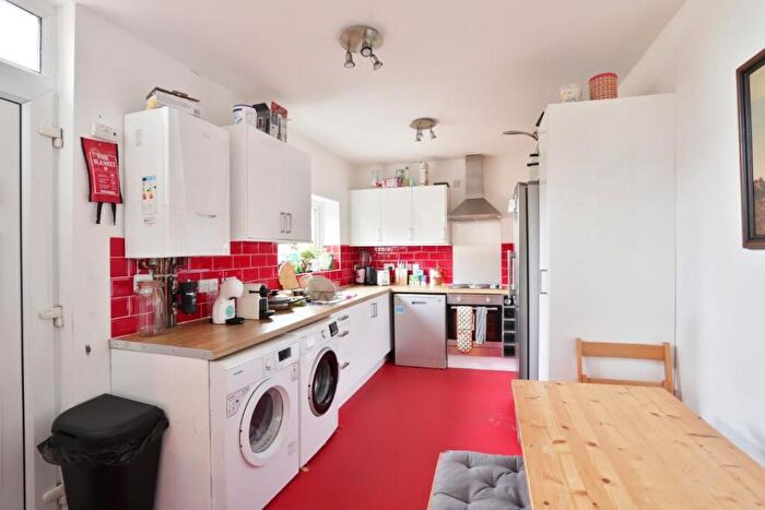 7 Bedroom End Of Terrace House To Rent In Beaufort Road, Sheffield, S10