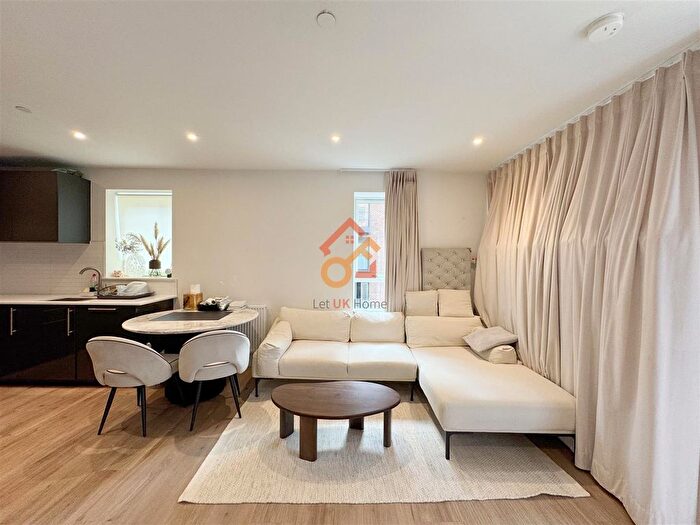 2 Bedroom Flat To Rent In Beeley House, Mary Neuner Road, London, N8