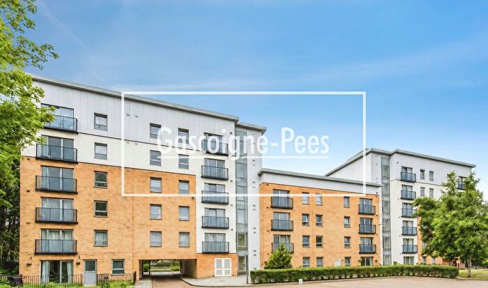 2 Bedroom Flat To Rent In Netherfield Place, Basingstoke, RG24