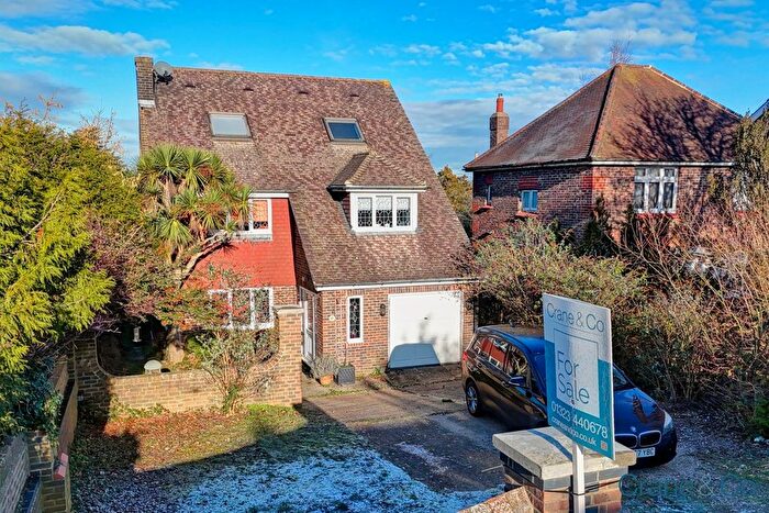 5 Bedroom Detached House For Sale In Marshfoot Lane, Hailsham, BN27