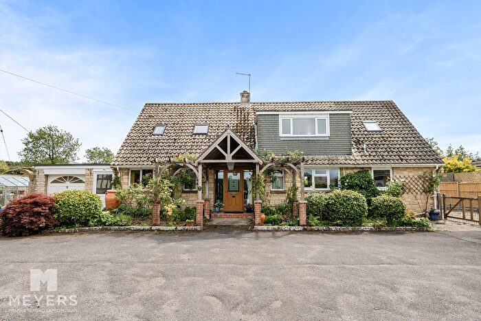 5 Bedroom Detached House For Sale In Colliers Lane, Wool, BH20