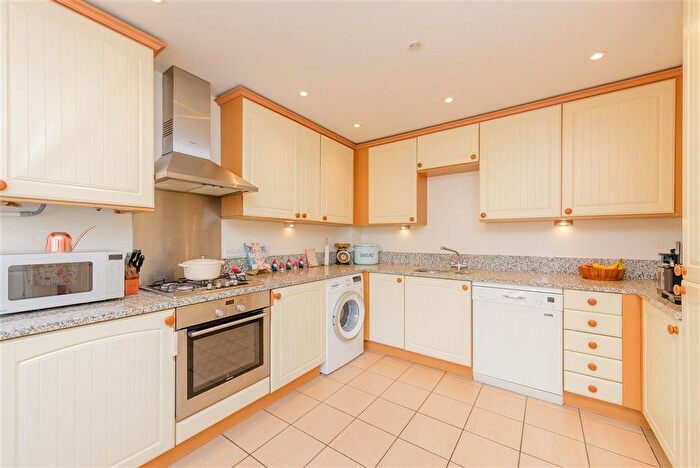 3 Bedroom Terraced House For Sale In Parsonage Bank, Eynsford, Kent, DA4