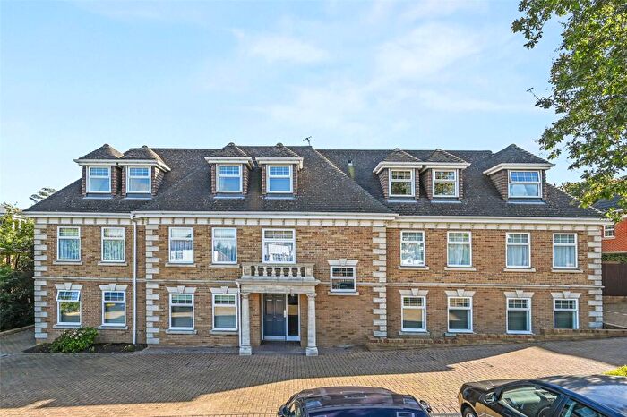 2 Bedroom Apartment To Rent In Woodland Heights, Ducks Hill Road, Northwood, Middlesex, HA6
