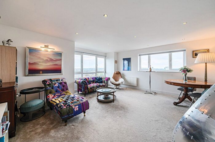 2 Bedroom Flat For Sale In Park Place, Park Parade, Harrogate, North Yorkshire, HG1