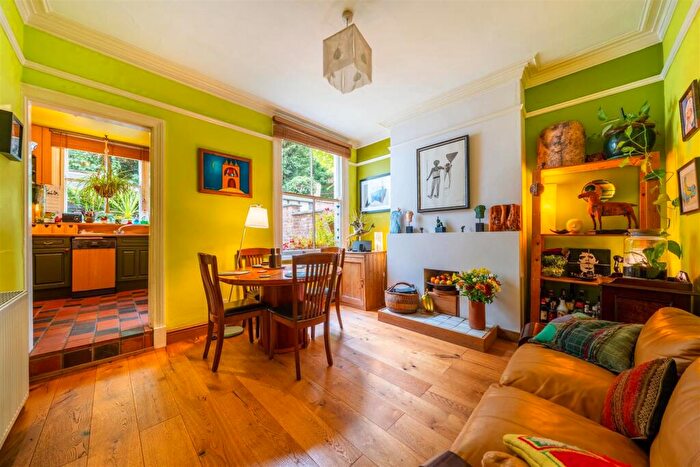 3 Bedroom End Of Terrace House For Sale In Ebers Grove, Mapperley Park, NG3