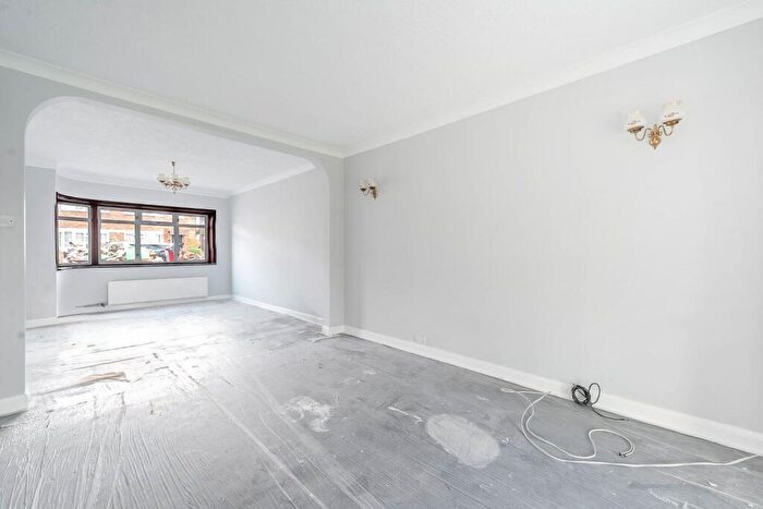 3 Bedroom Semi-Detached House To Rent In Merrion Avenue, Stanmore, HA7