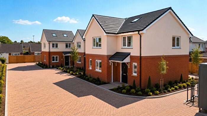 4 Bedroom Semi-Detached House For Sale In Juniper Close, Southport, Merseyside, PR8
