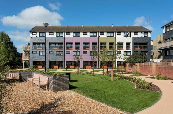 2 Bedroom Apartment To Rent In Evenlode, Maidenhead, SL6