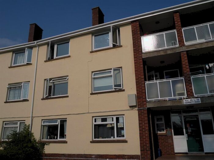 2 Bedroom Flat To Rent In Hammett Road, Cullompton, EX15