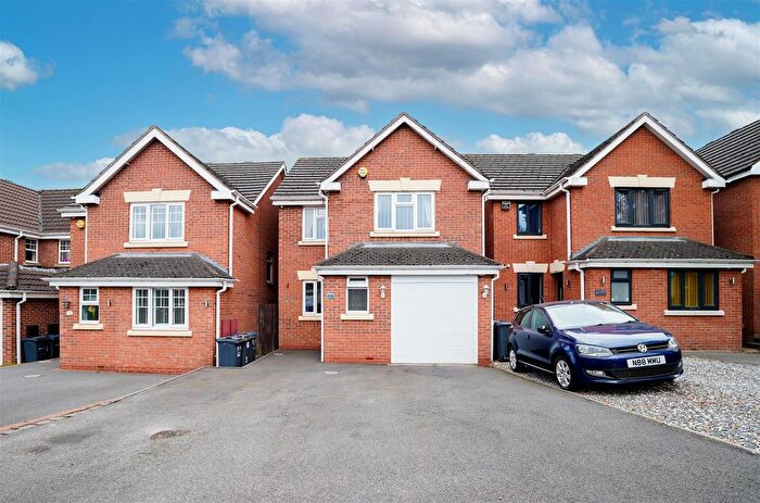 3 Bedroom Detached House For Sale In Kingfisher Close, Sheldon, B26