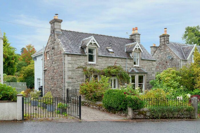 3 Bedroom Detached House For Sale In High Street, New Galloway, DG7