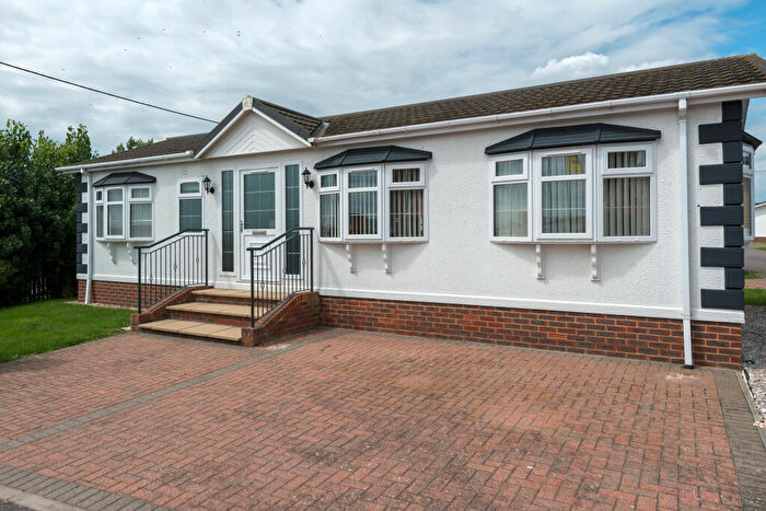 2 Bedroom Park Home For Sale In Beach Court Park, Faversham Road, Whitstable, CT5