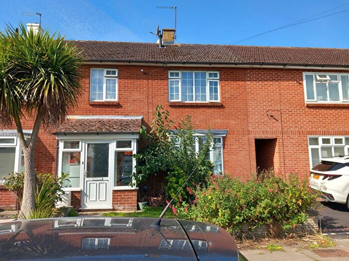 3 Bedroom Terraced House For Sale In Sullivan Road, Southampton, SO19
