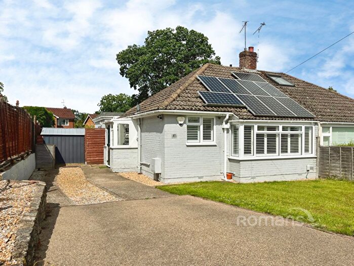 3 Bedroom Bungalow For Sale In Woodside Road, Farnham, Surrey, GU9