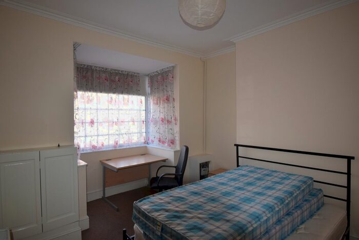 2 Bedroom Terraced House To Rent In Leek Road, Joiner Square, ST1