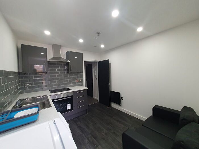 1 Bedroom Flat To Rent In Cosmeston Street, Cardiff, CF24
