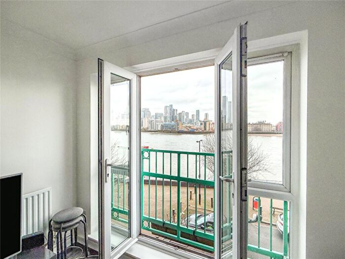 2 Bedroom Apartment To Rent In Deptford Wharf, London, SE8