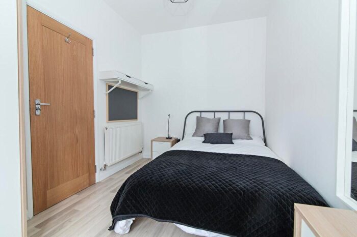 5 Bedroom Detached House To Rent In Claude Street, Nottingham, NG7