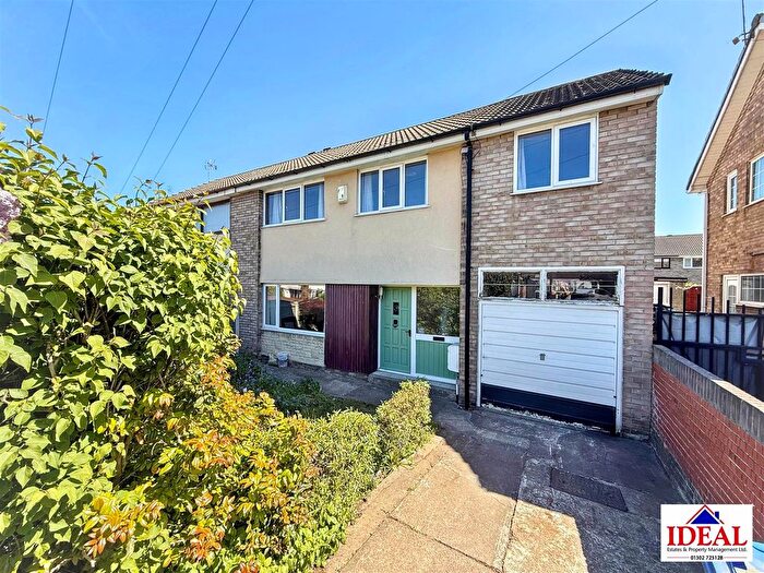 4 Bedroom Semi-detached House For Sale In Lutterworth Drive, Adwick-Le-Street, Doncaster, DN6