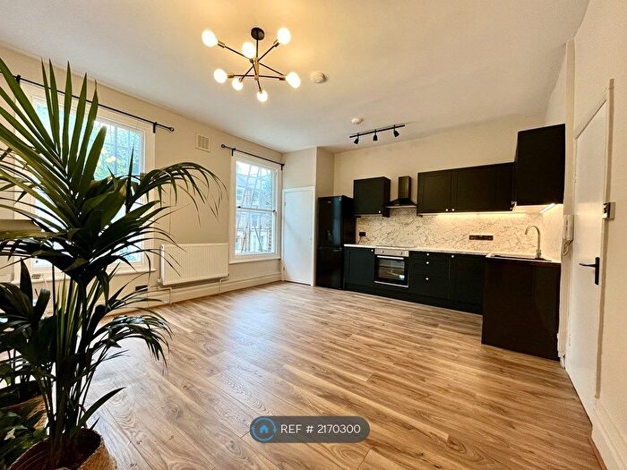 2 Bedroom Flat To Rent In Shirland Road, London, W9