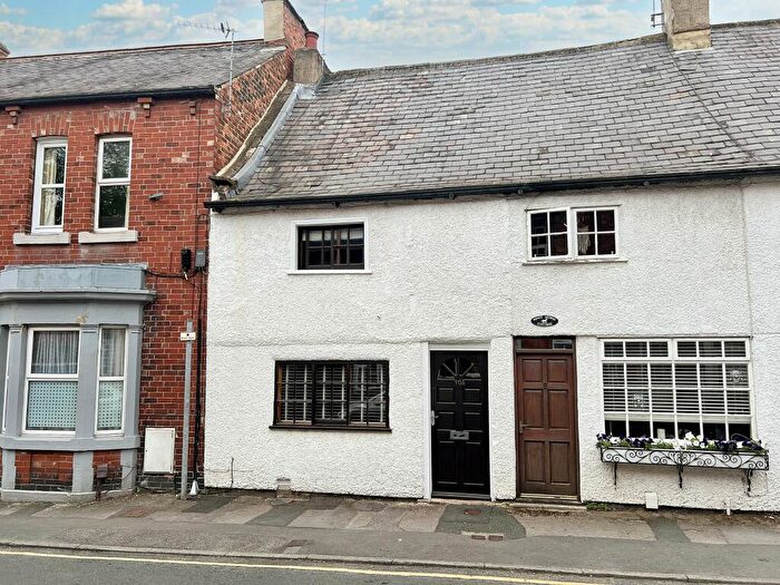 2 Bedroom Terraced House For Sale In Finkle Street, Knaresborough, HG5
