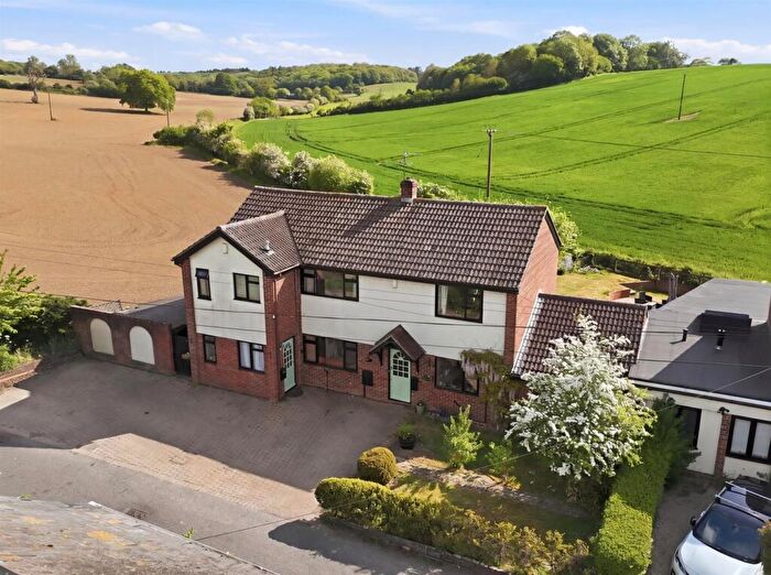 4 Bedroom Detached House For Sale In Clapgate - Albury, SG11