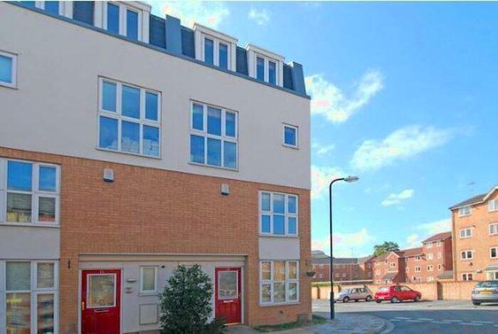 6 Bedroom Town House To Rent In Franklin Place, Deptford, Lewisham, Blackheath, London, SE13