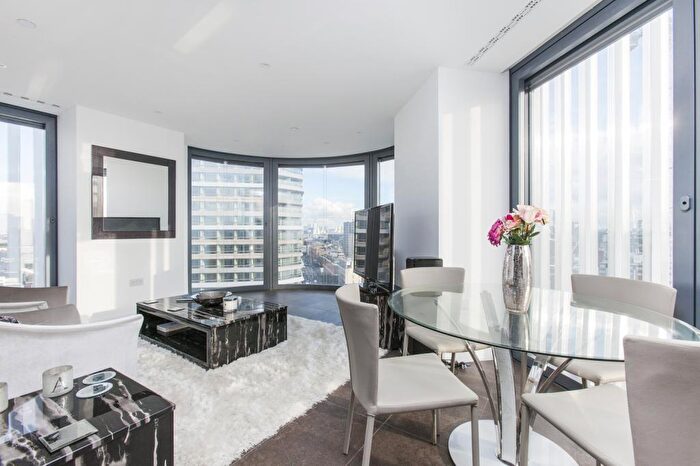 2 Bedroom Apartment To Rent In Chronicle Tower, B City Road, London, EC1V