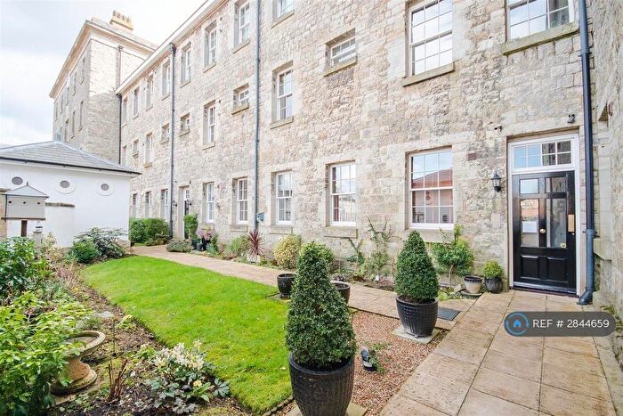 2 Bedroom Flat To Rent In Tarragon Road, Maidstone, ME16