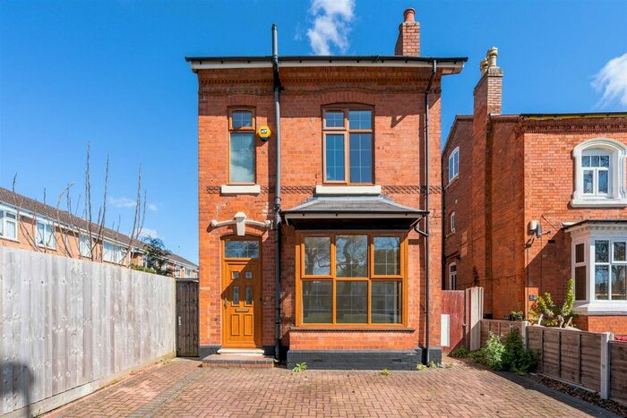 5 Bedroom Detached House To Rent In Olton Boulevard East, Acocks Green, Birmingham, B27