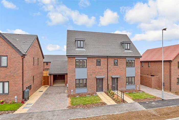 4 Bedroom Semi Detached House For Sale In Salamanda Way, Minster On Sea, Sheerness, Kent, ME12