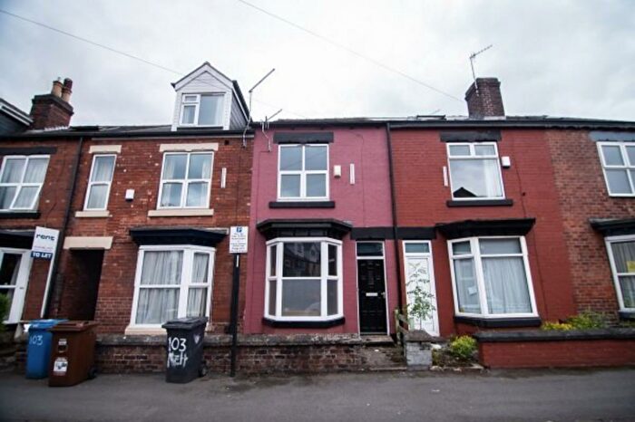 3 Bedroom Terraced House To Rent In Stalker Lees Road, Sheffield, S11