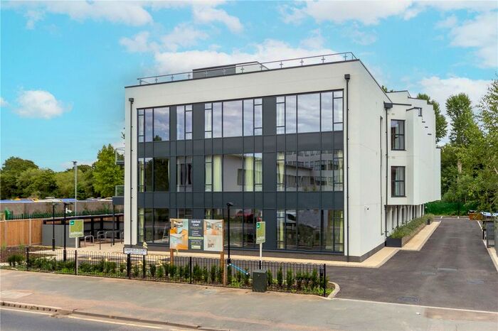 2 Bedroom Flat To Rent In Broadwater Road, Welwyn Garden City, AL7