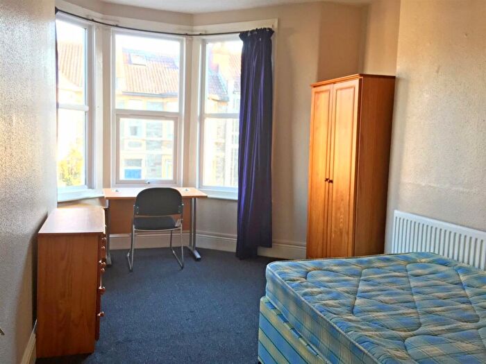 6 Bedroom End Of Terrace House To Rent In Bishop Road, Bristol, BS7