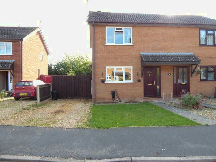 2 Bedroom Semi-Detached House To Rent In Marshland Drive, Holbeach, PE12