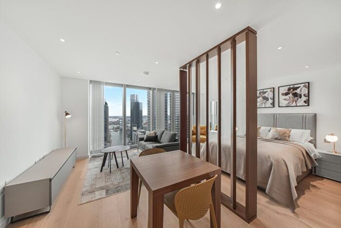 Apartment To Rent In Landmark Pinnacle, Marsh Wall, E14