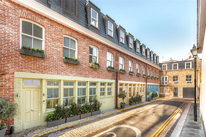 2 Bedroom Mews For Sale In Lexham Mews, Kensington, London, W8