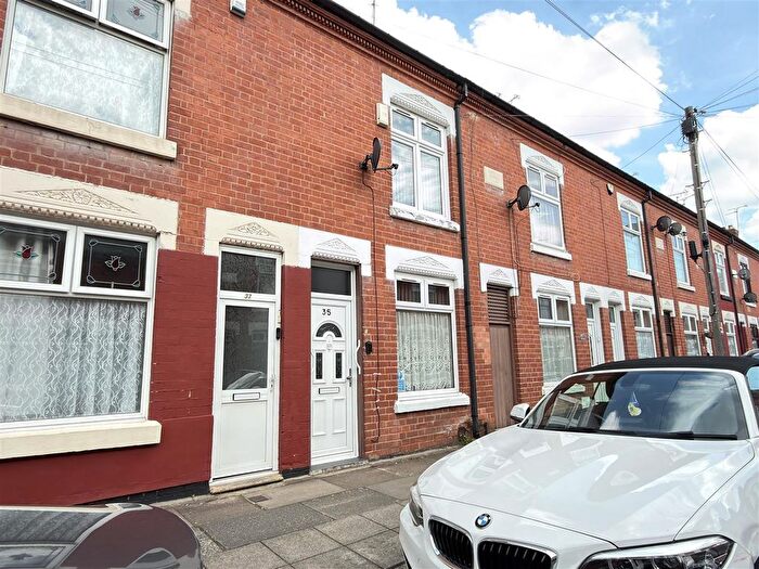 3 Bedroom Terraced House For Sale In Coral Street, Belgrave, Leicester, LE4