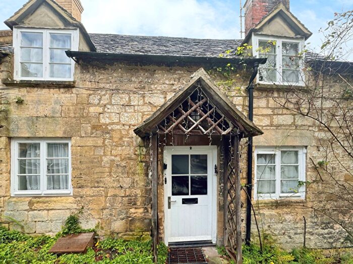 2 Bedroom Cottage To Rent In Vineyard Street, Winchcombe, GL54